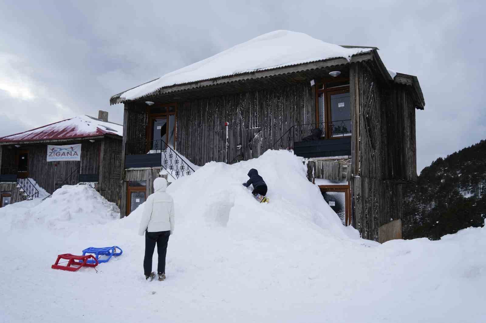 Zigana Dağı, sömestir tatilinde 80 bin ziyaretçiyi ağırladı