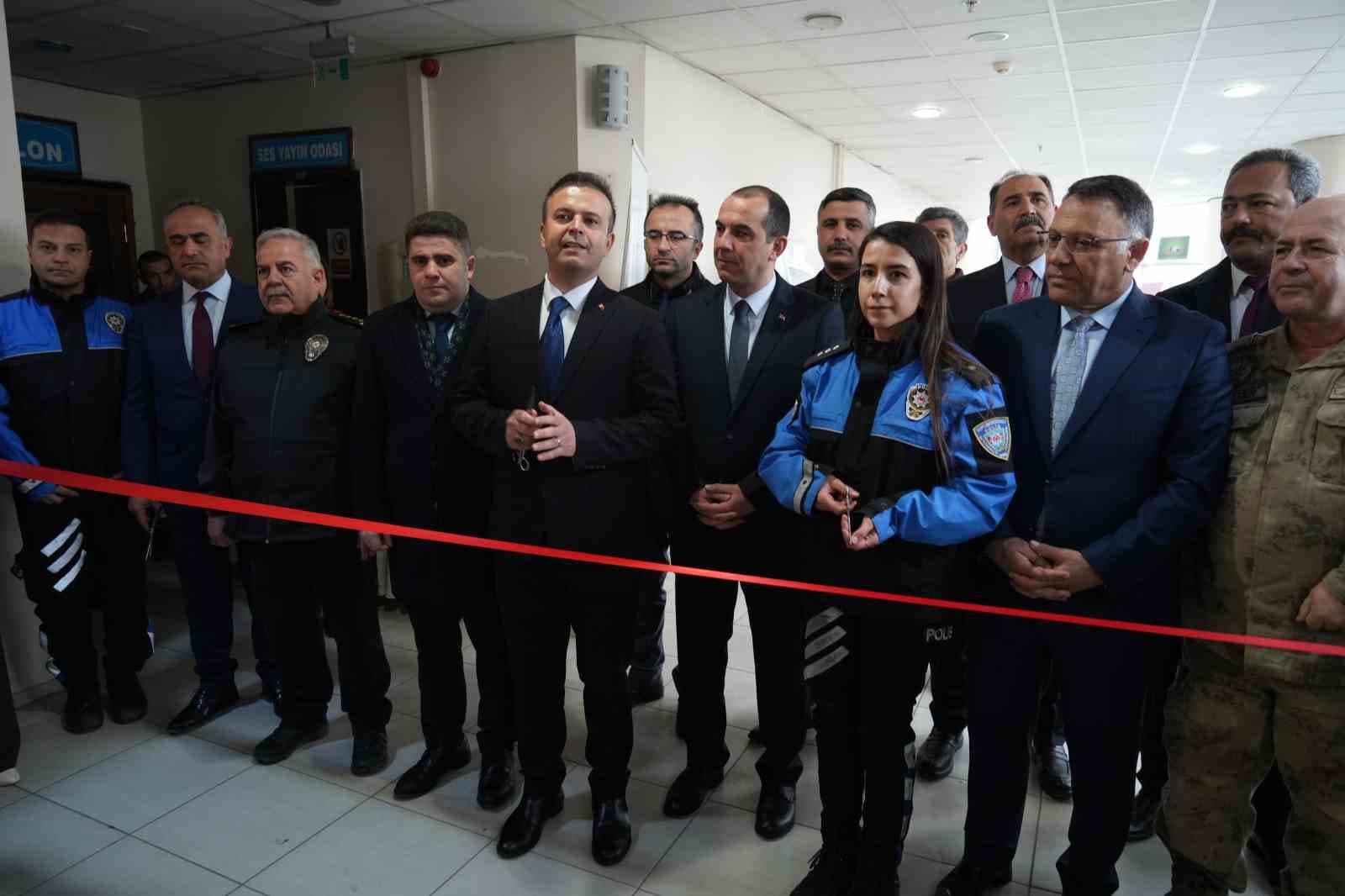 15. Uluslararası Tarım ve İnsan Fotoğraf Sergisi Iğdır’da açıldı