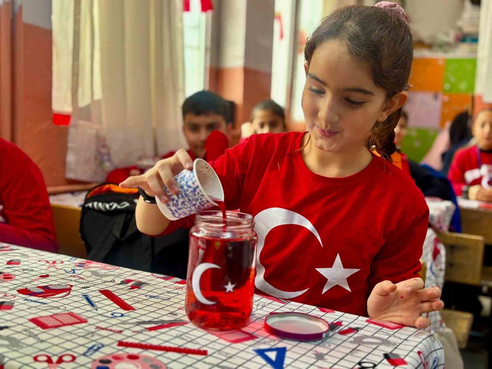 Ağrı'da İkinci Dönem 'Bayrak Sevgisi' Temasıyla Başladı