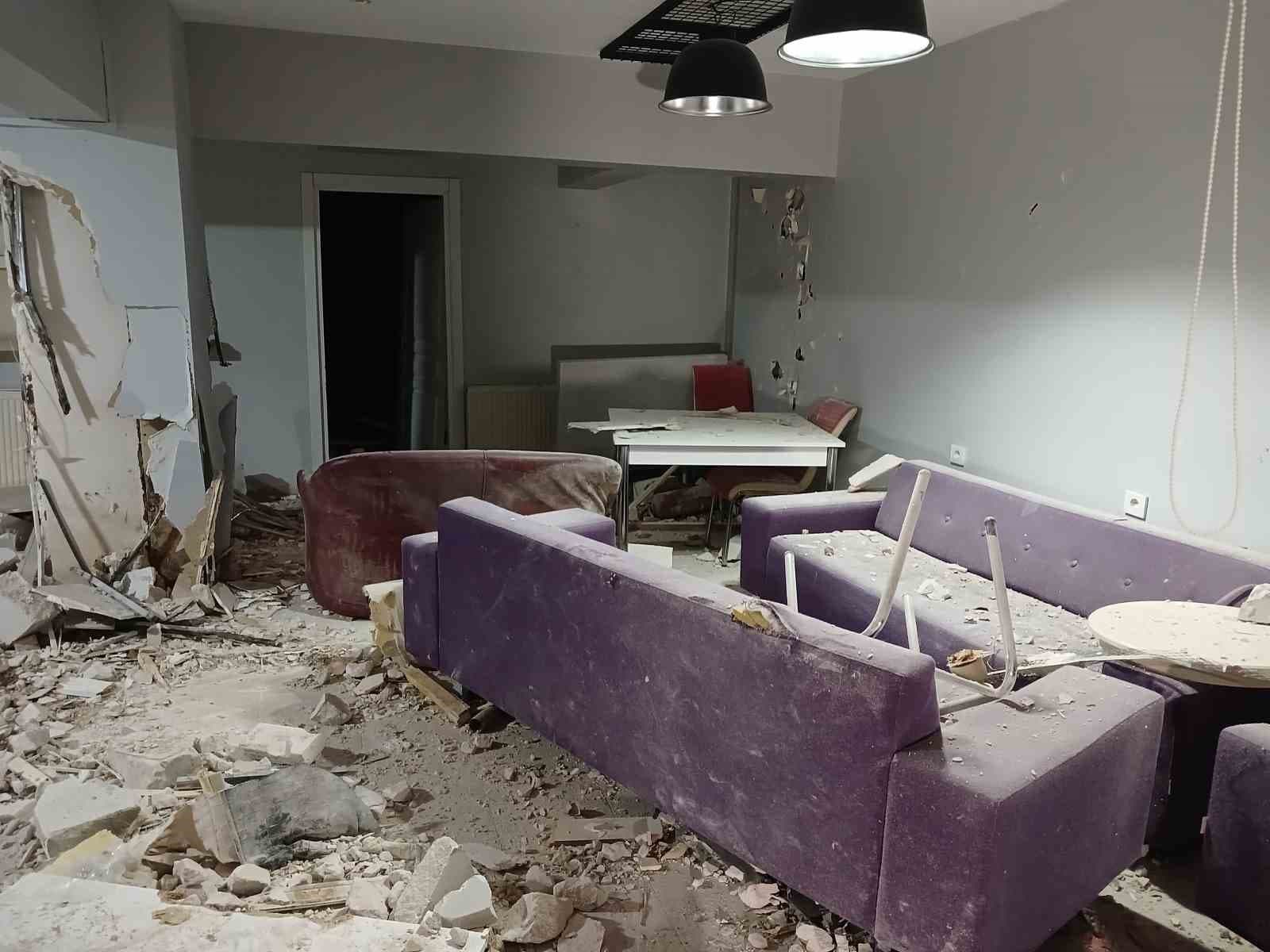 Kız yurdunda meydana gelen patlama paniğe yol açtı: Öğrenciler otellere yerleştirildi