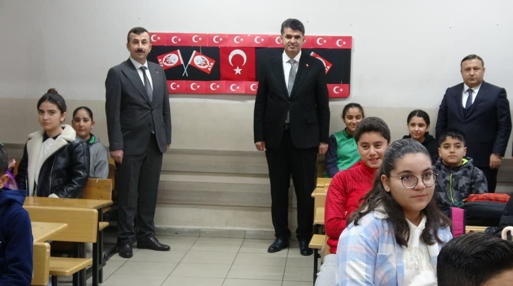 Kilis'te 2. Dönemin İlk Dersi 'Bayrak' Temasıyla Başladı