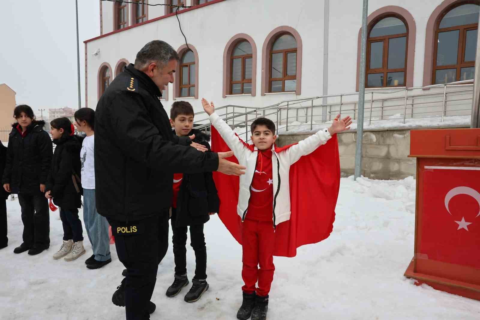 Okullarda Bayrak Sevgisi Etkinliği