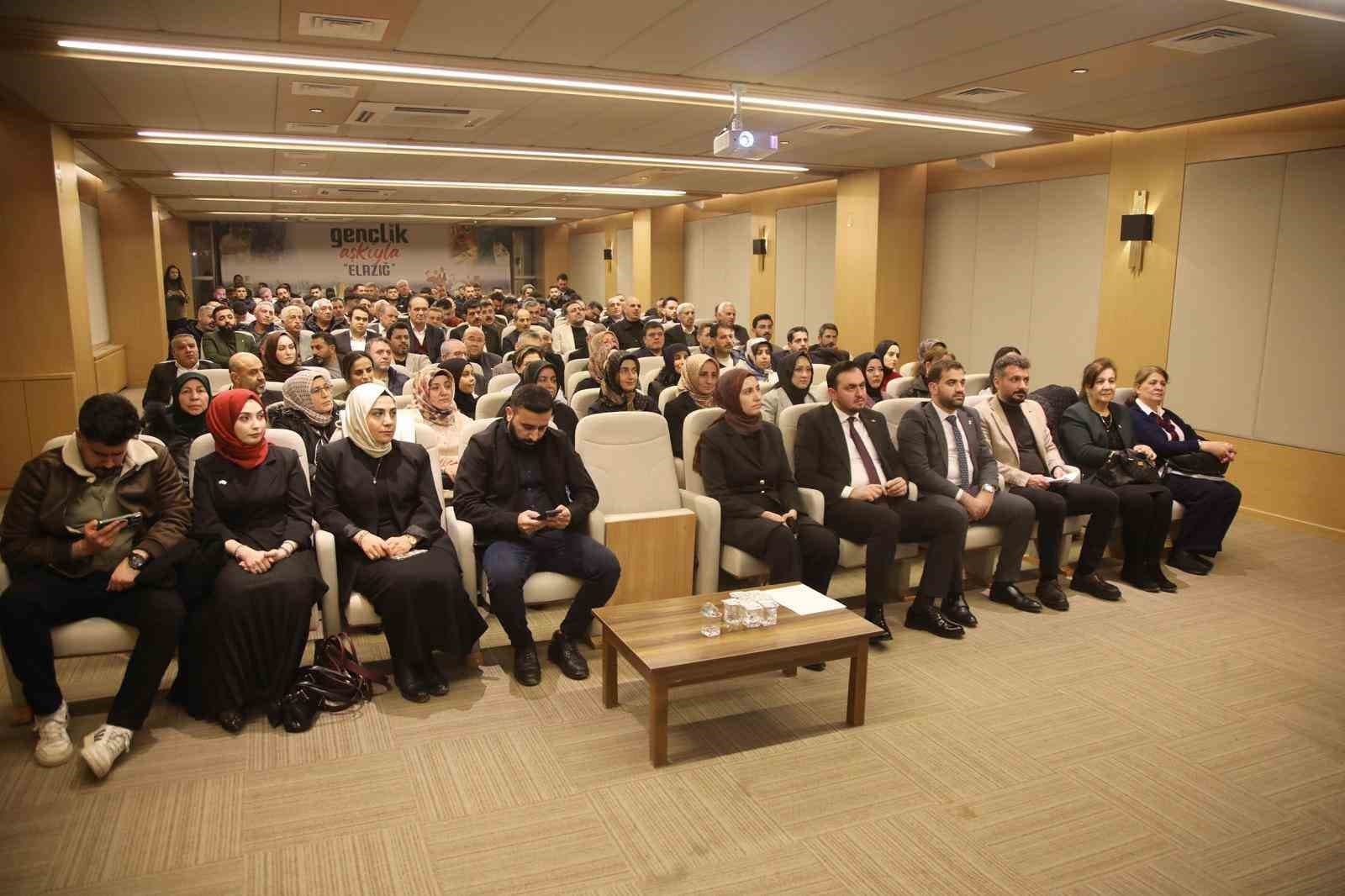 Elazığ'da Bağımlılıkla Mücadele Semineri Düzenlendi