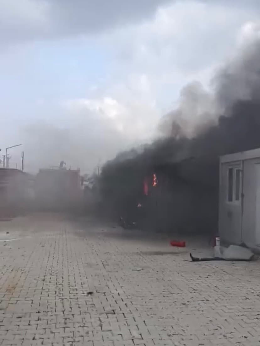 Kırıkhan'da Depremzedelere Ait Konteyner Yangını