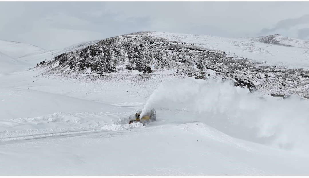Van'da 53 Yerleşim Yerinin Yolu Kapandı