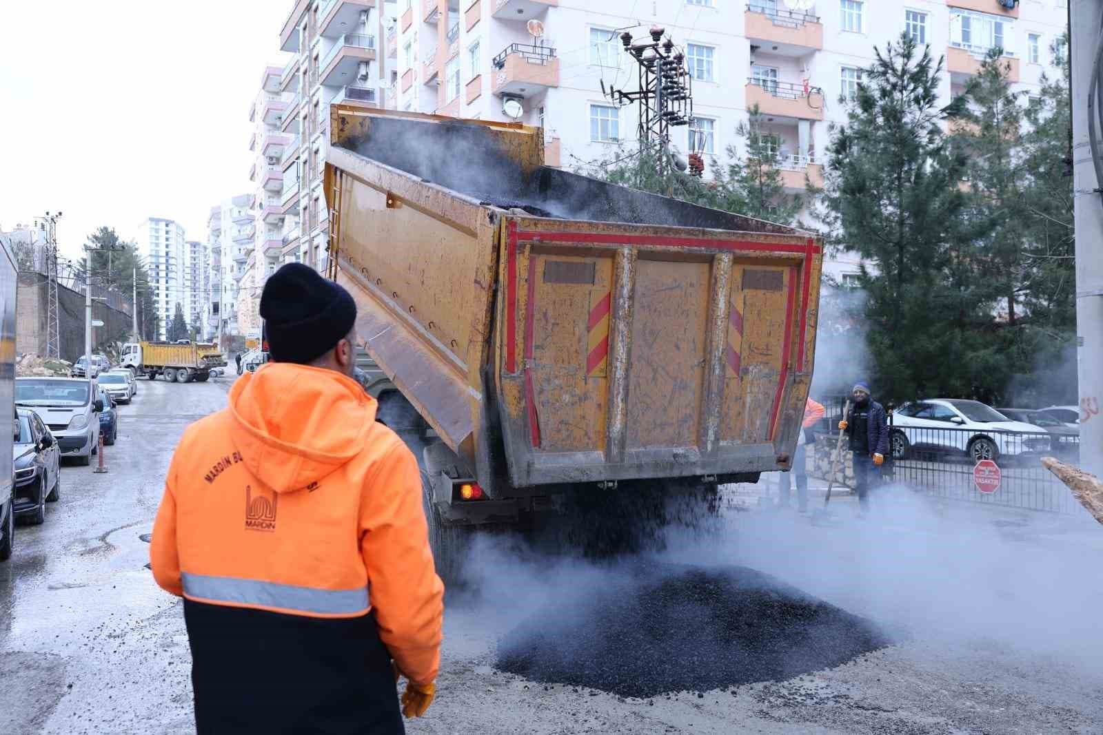 Mardin Büyükşehir Belediyesi Asfalt Çalışmalarına Başladı