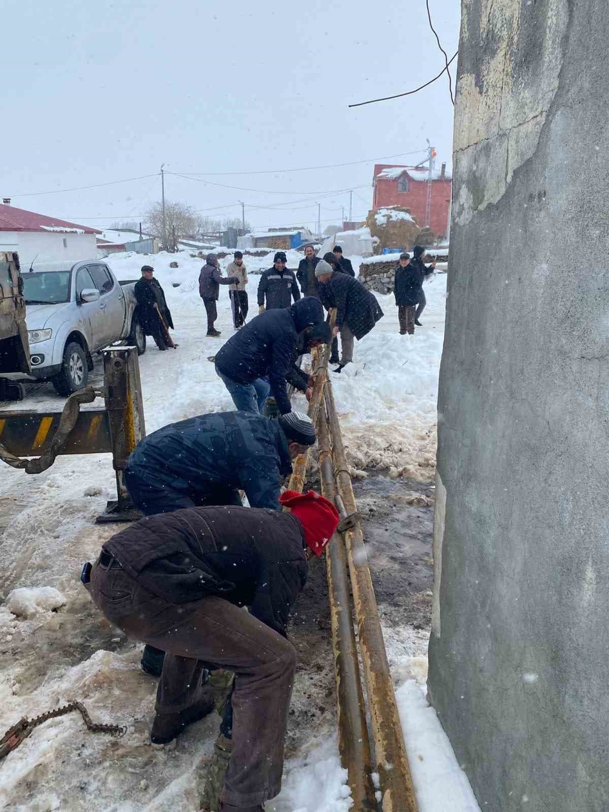Köydeki İçme Suyu Arızası Çözüldü