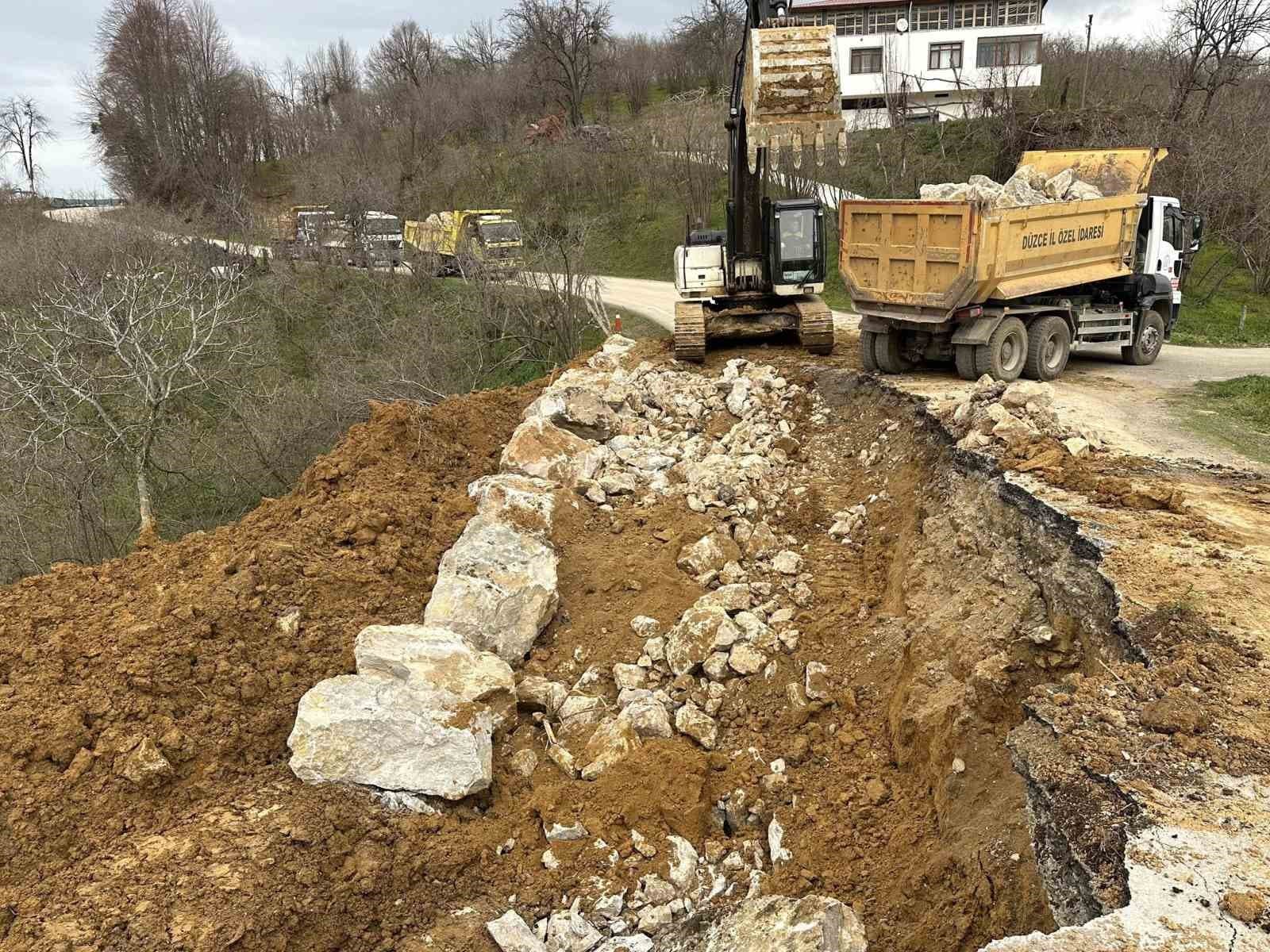 Heyelan Bölgesinde Acil Müdahale Yapıldı