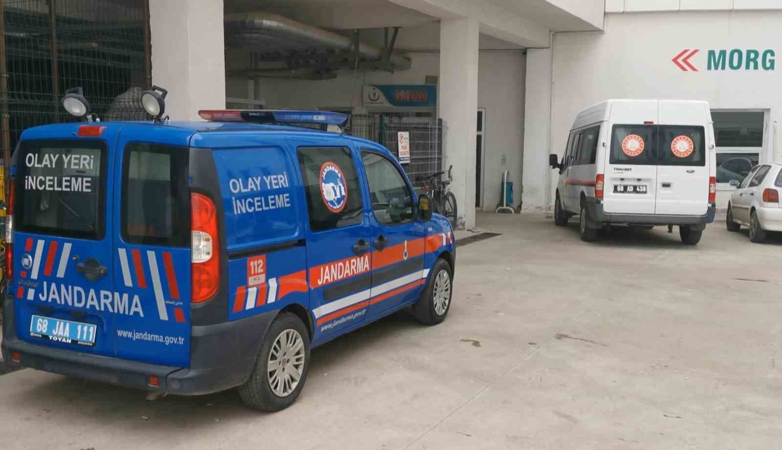 Fırtına nedeniyle çatı düşen vatandaş son yolculuğuna uğurlandı