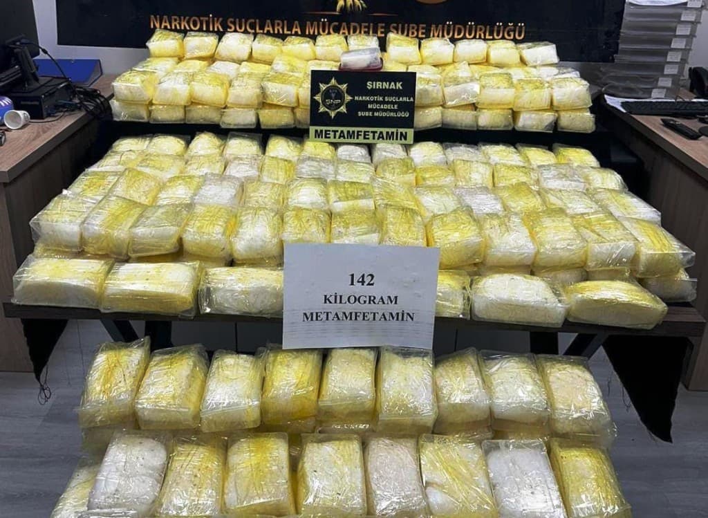Cizre'de 142 Kilogram Metamfetaminle İki Zehir Taciri Tutuklandı