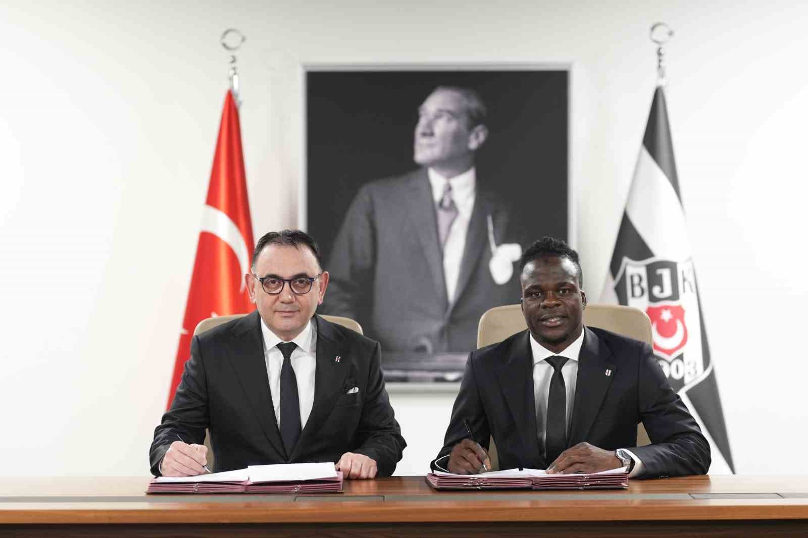 Beşiktaş, Junior Olaitan ile Anlaştı