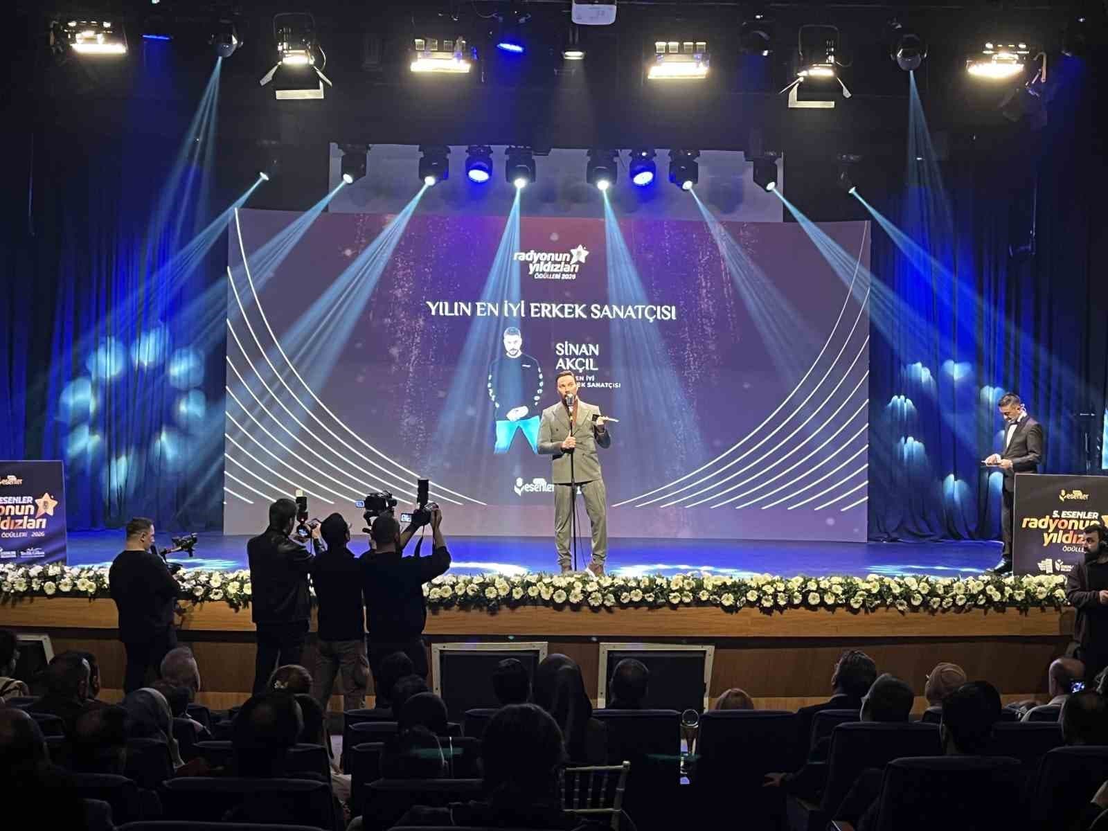 Esenler'de '5. Radyonun Yıldızları' Ödül Töreni Gerçekleşti