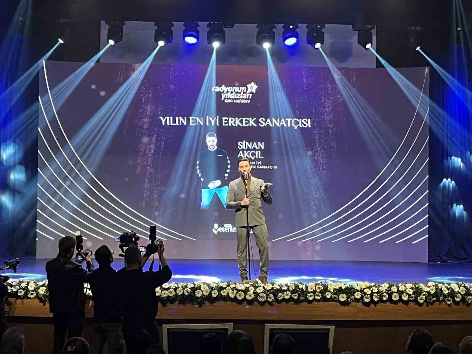 Esenler'de '5. Radyonun Yıldızları' Ödül Töreni Gerçekleşti