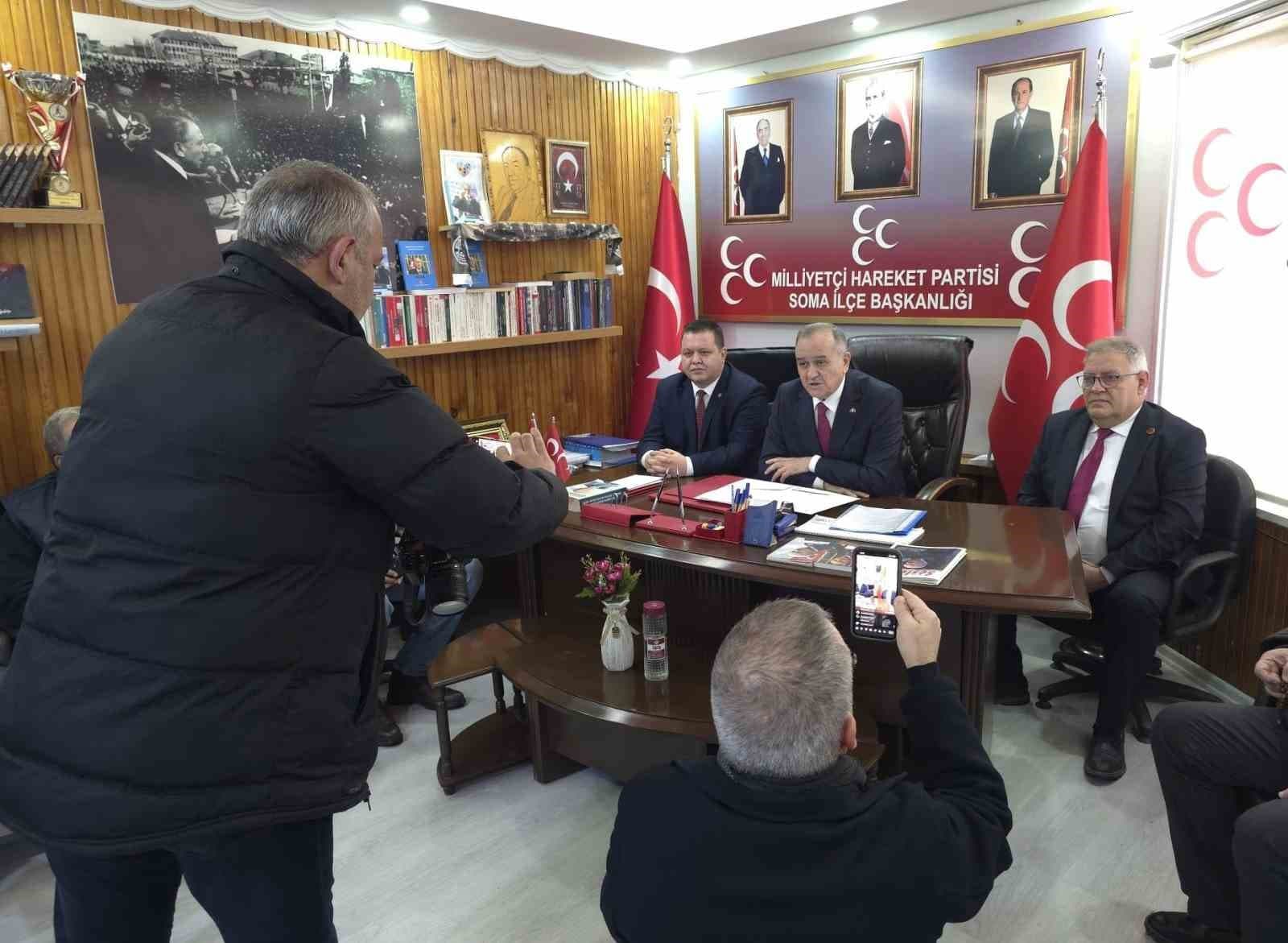 MHP'li Erkan Akçay: 'CHP'nin durumu cinnet haline geldi'