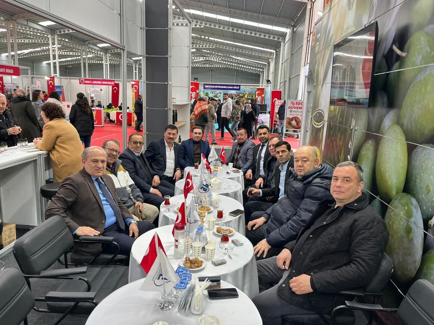 Edremit Ticaret Odası Heyeti, Aydın'daki Fuarı Ziyaret Etti