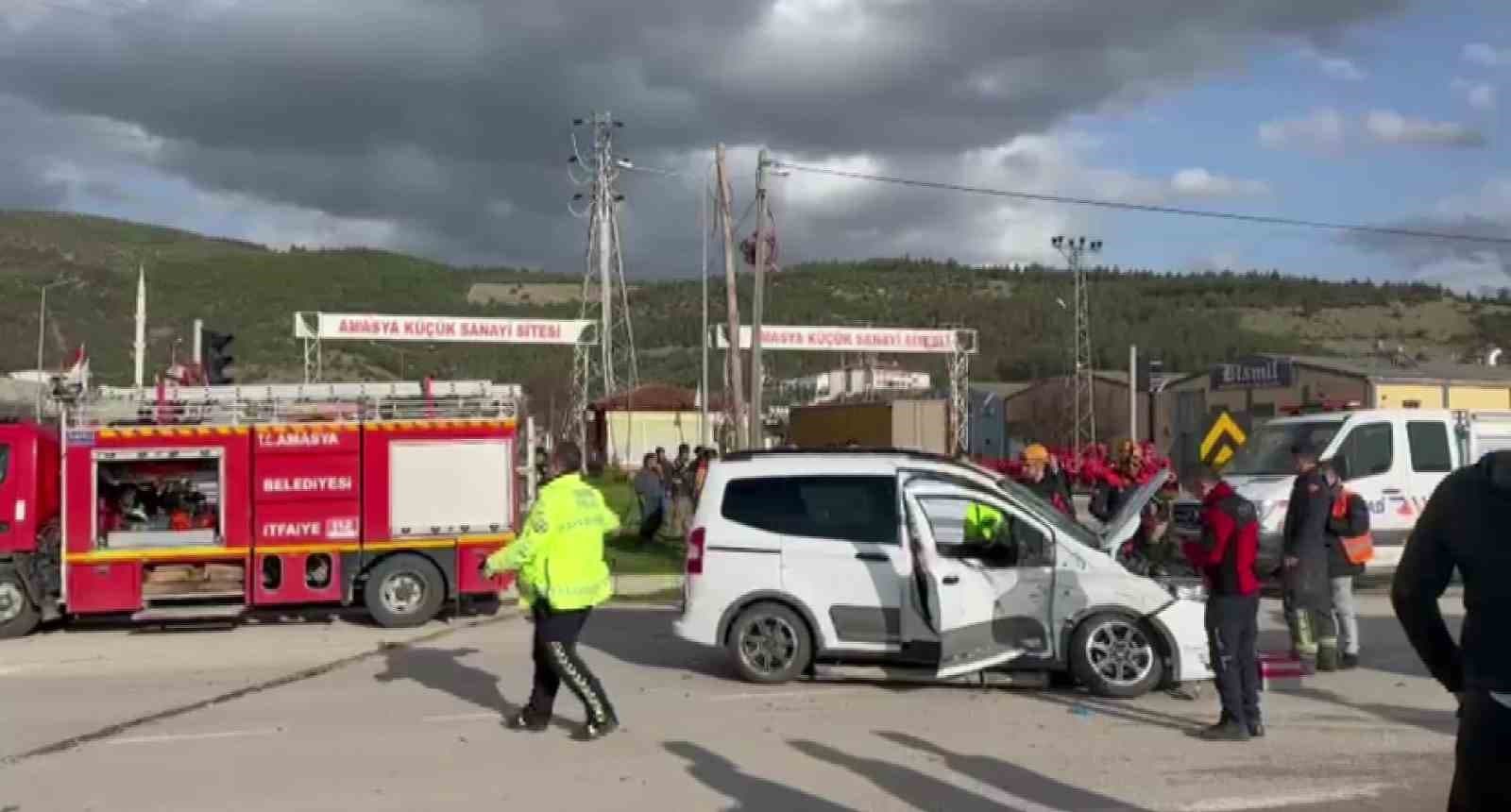 Two Vehicles Collided in Amasya: Two Injured