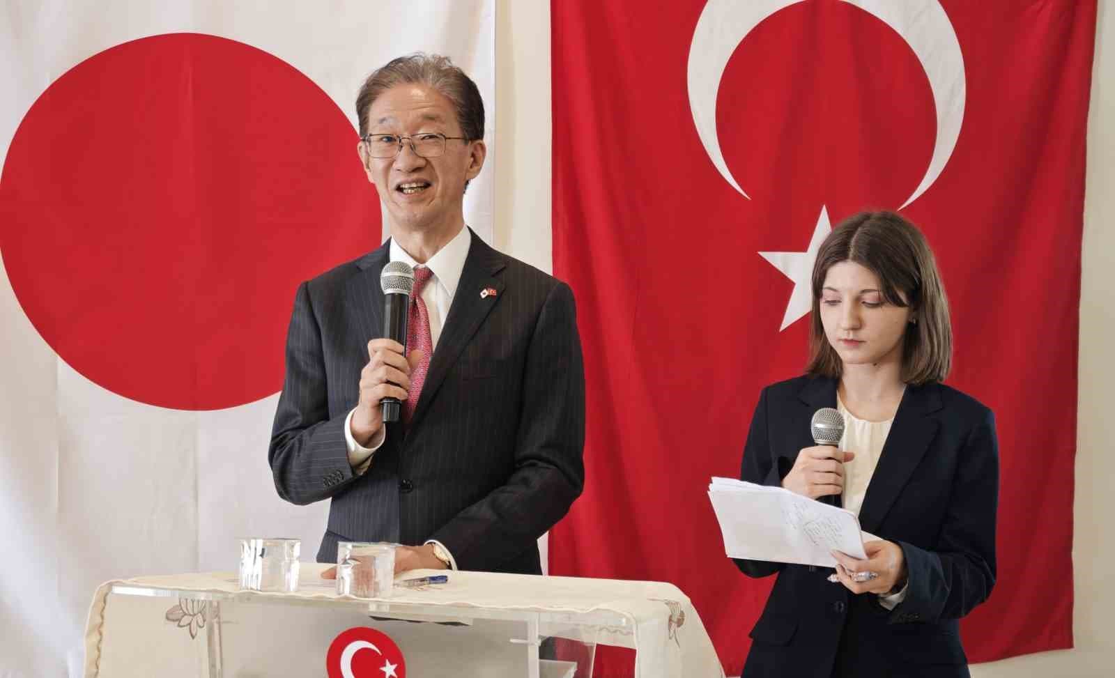 Japonya Büyükelçiliği, Ahlat'ta Kadın İstihdamını Destekliyor
