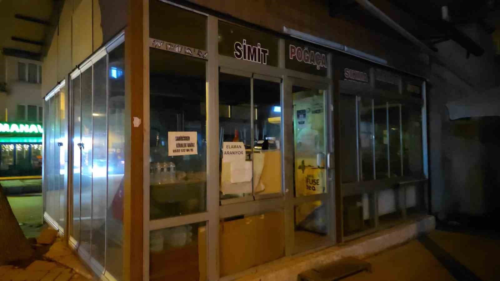 Kütahya'da çay evinde bıçaklı saldırı: 1 kişi ağır yaralandı