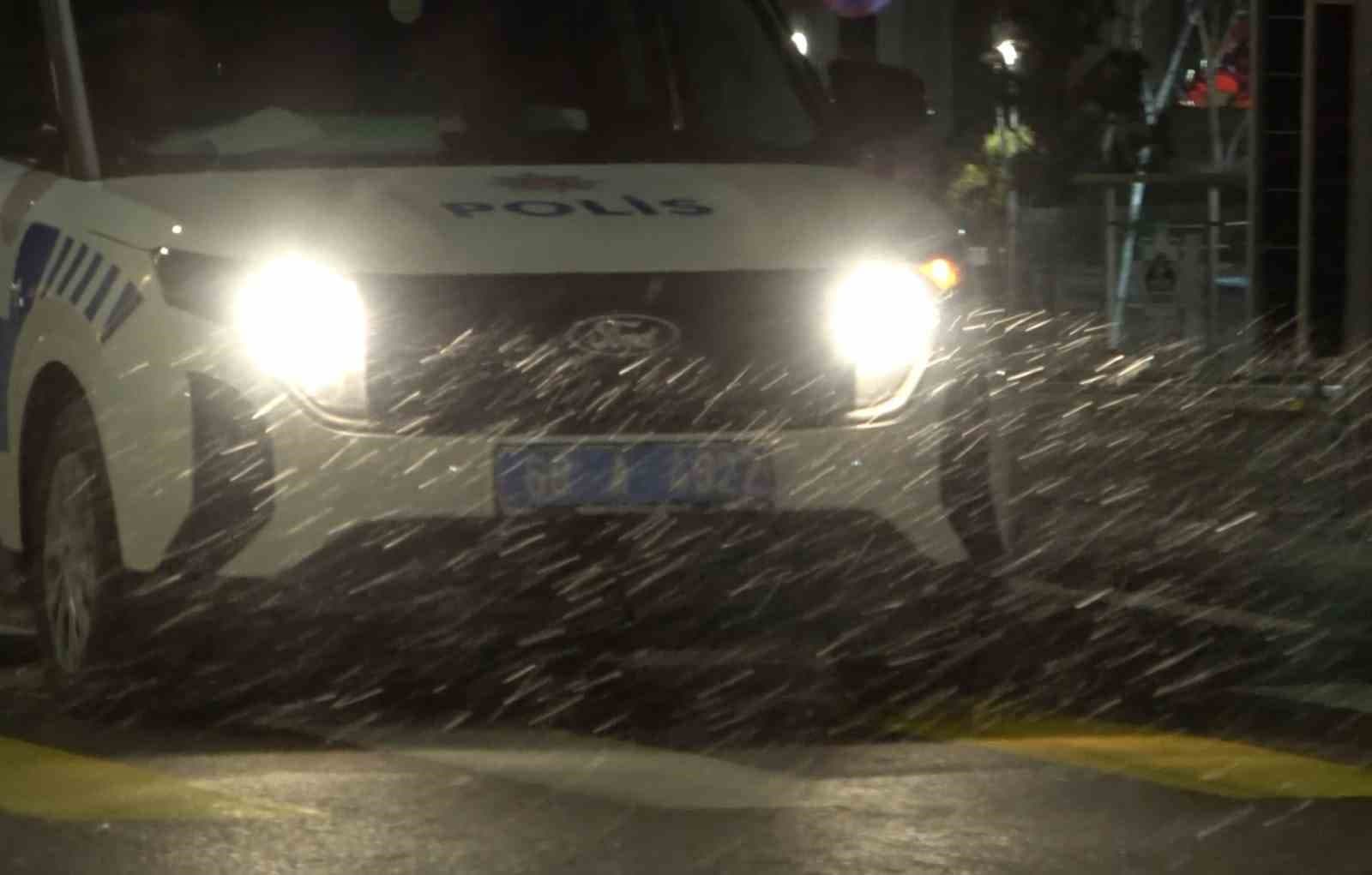 Aksaray'da Kar Yağışı Etkili Olmaya Başladı