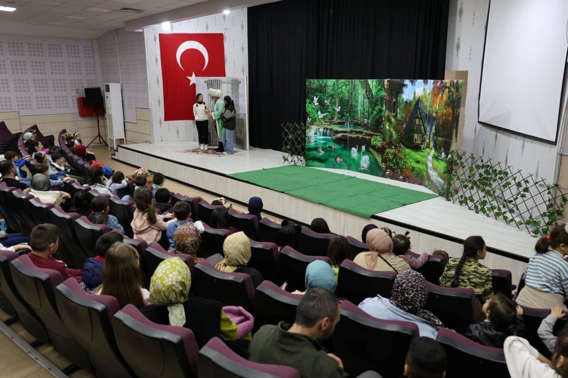Kartepe'de Çocuklar Geleneksel Ramazan Eğlenceleriyle Buluştu
