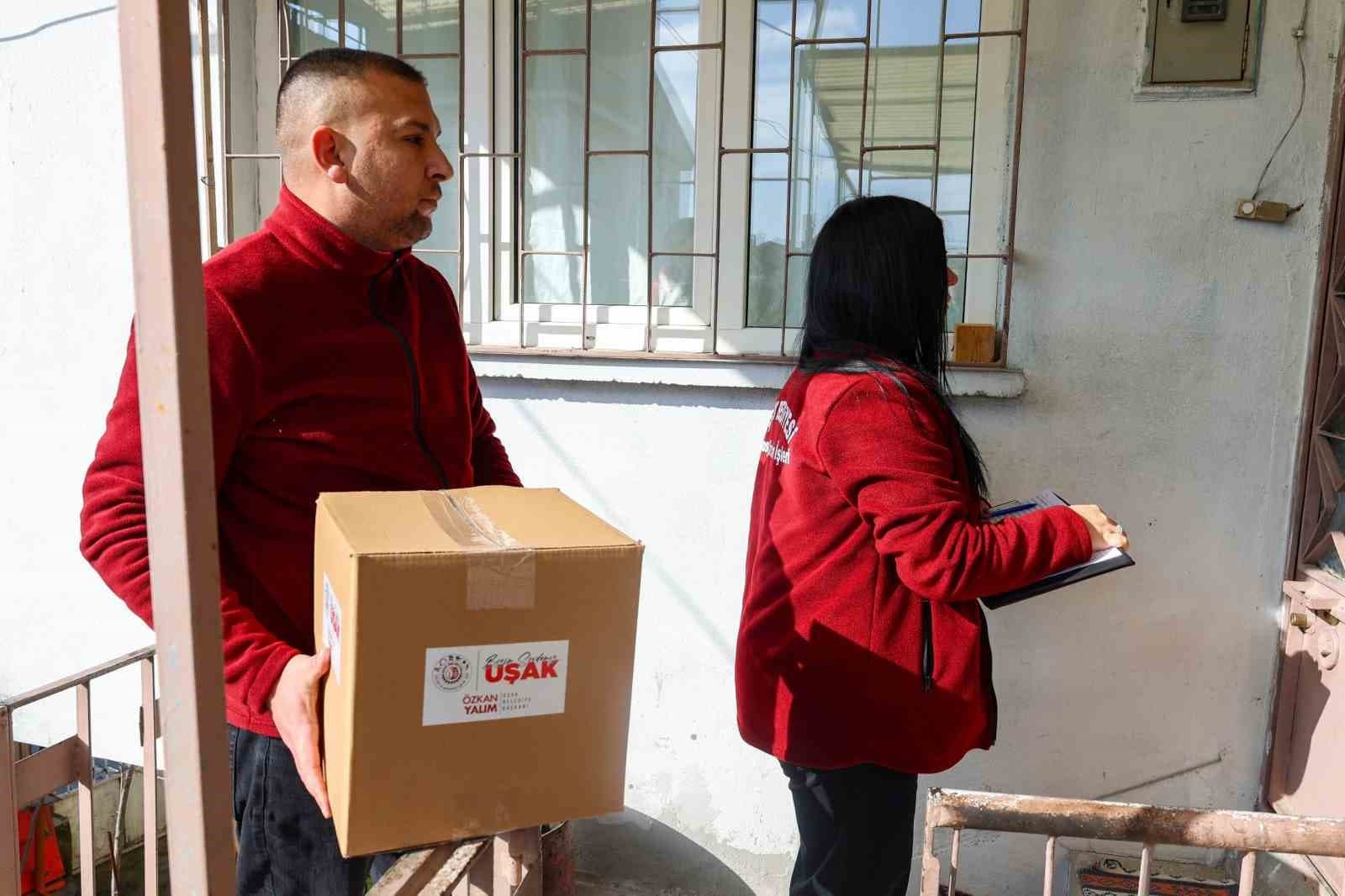 Uşak Belediyesi, Ramazan Boyunca İhtiyaç Sahibi Ailelere Destek Sağlıyor