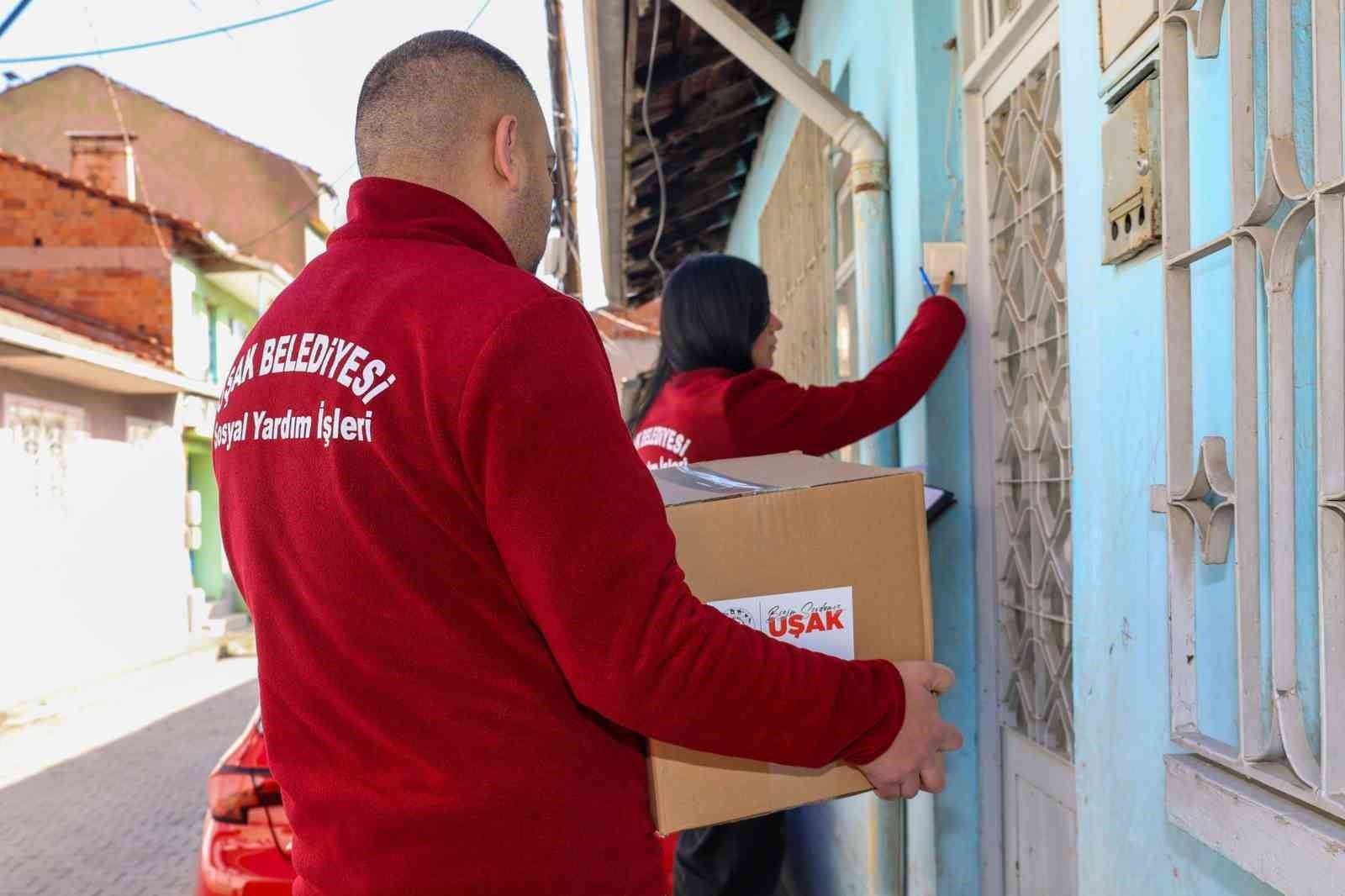 Uşak Belediyesi, Ramazan Boyunca İhtiyaç Sahibi Ailelere Destek Sağlıyor