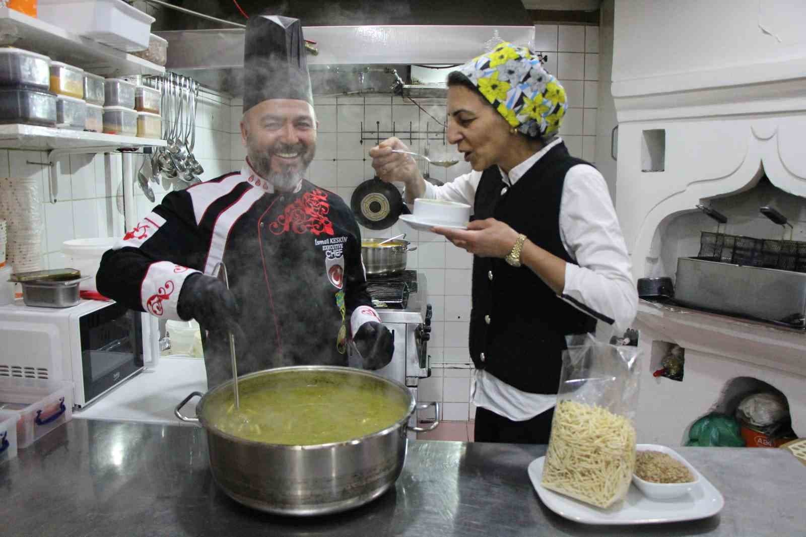 Usta şeflerden "sakala çarpan çorbası" tavsiyesi: "Acıktırmaz, susatmaz"