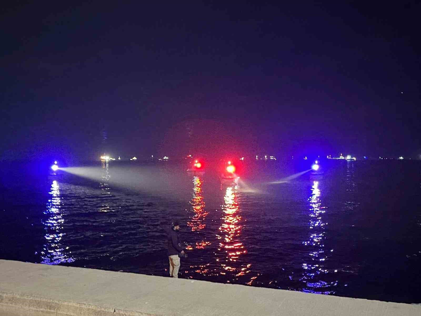 Zeytinburnu sahilinde denizde anne ve kızın cesedi bulundu