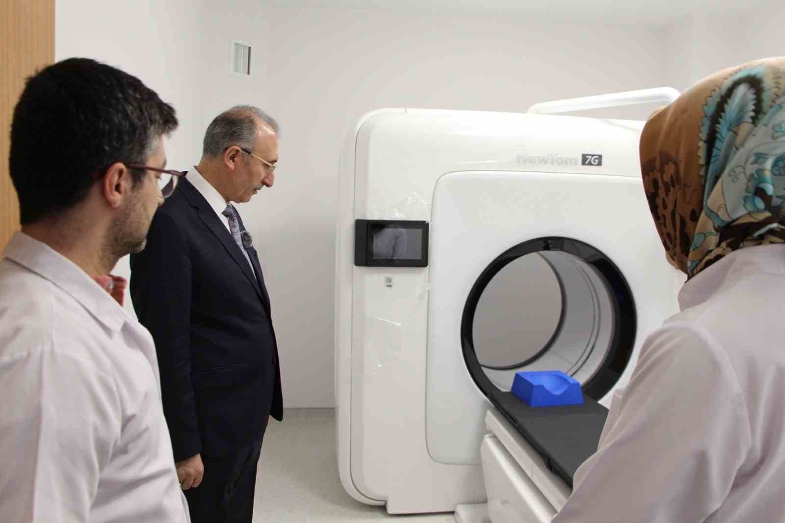 Fırat Üniversitesi Diş Hekimliği Fakültesi ve Hastanesi kapılarını açtı