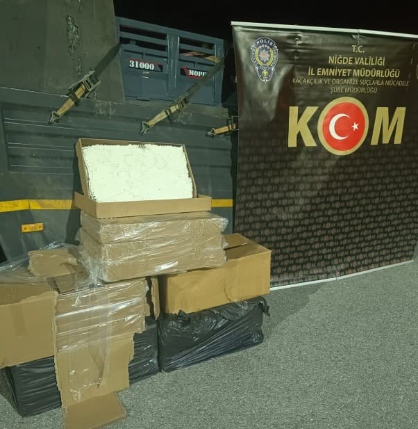 Niğde’de kaçak tütün ve alkol operasyonu: 2 şüpheli yakalandı
