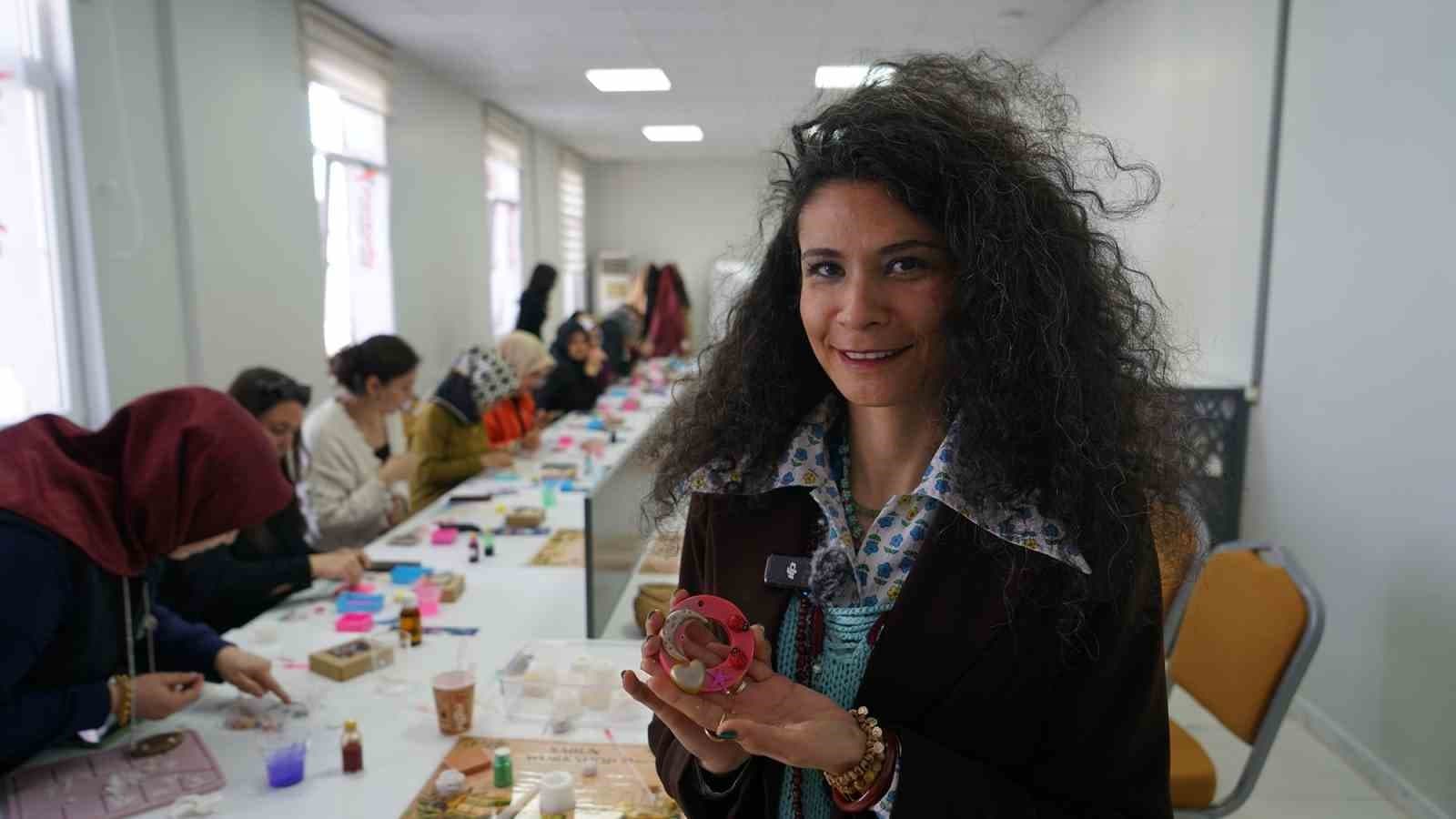 Kahramanmaraş’ta gençler Pusula Maraş’ın atölyesinde hem öğrendi hem üretti