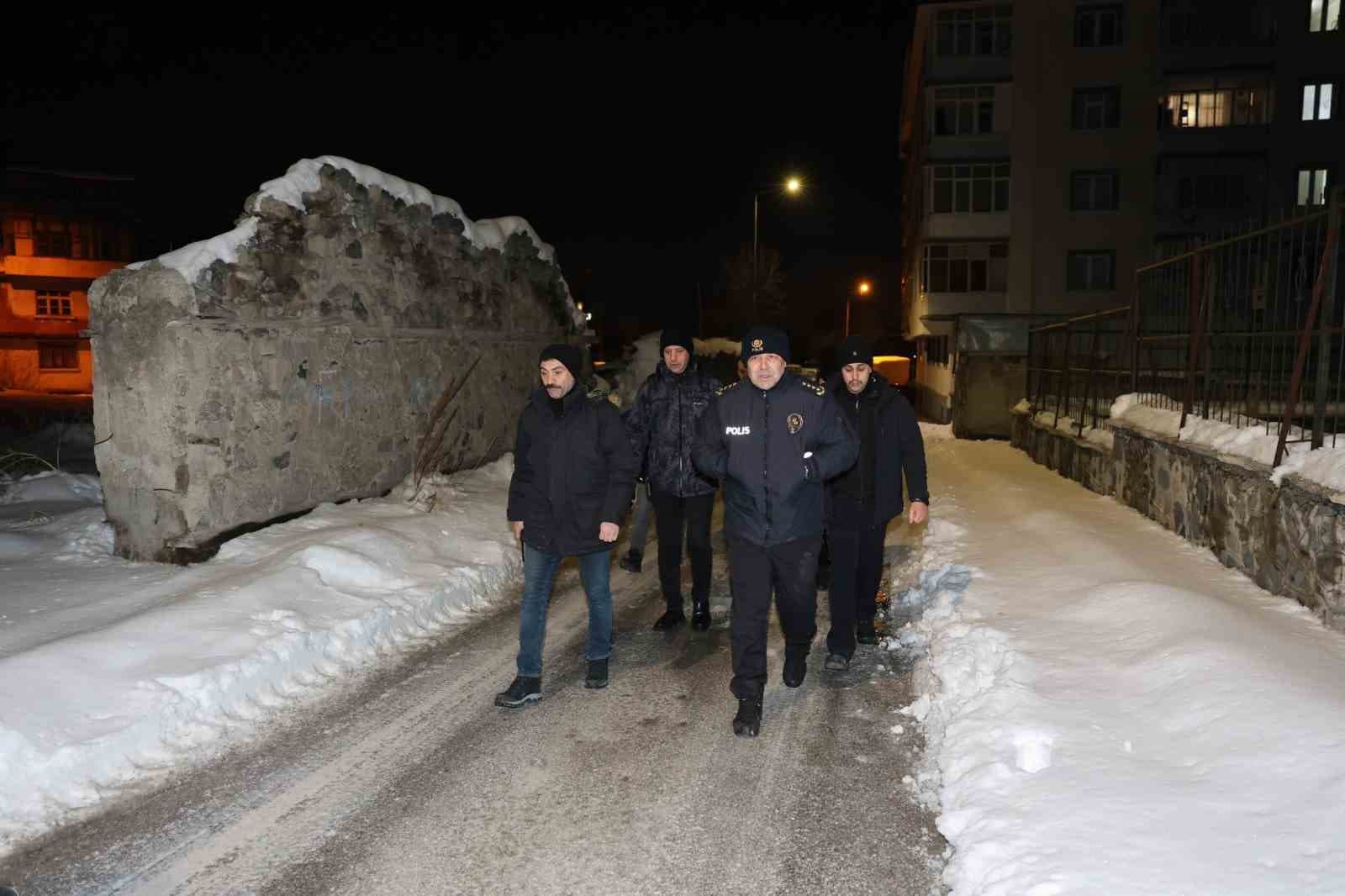 Polisten "Narko Alan" operasyonu