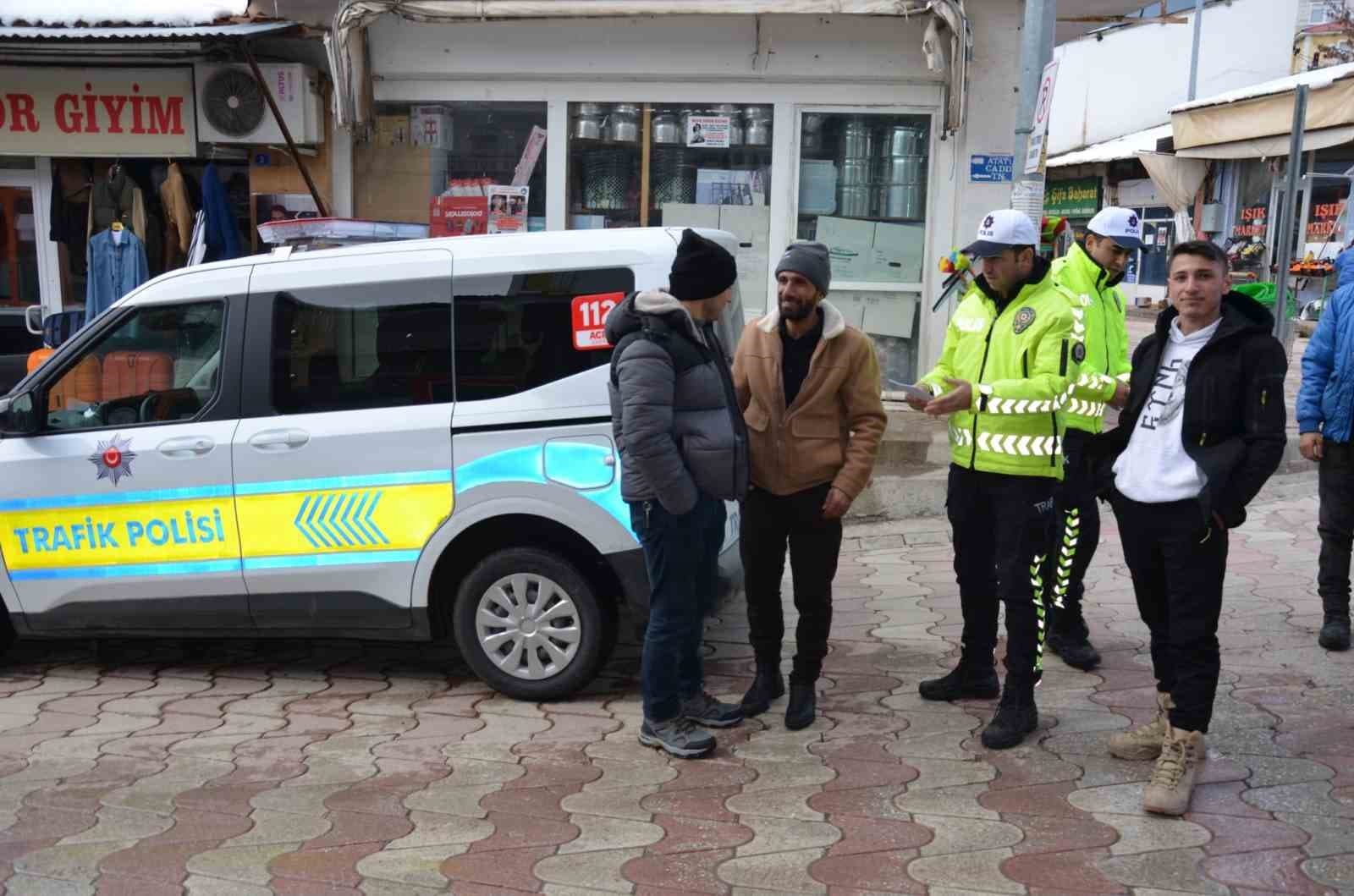 Erzincan Tercan’da trafik ekipleri sahada