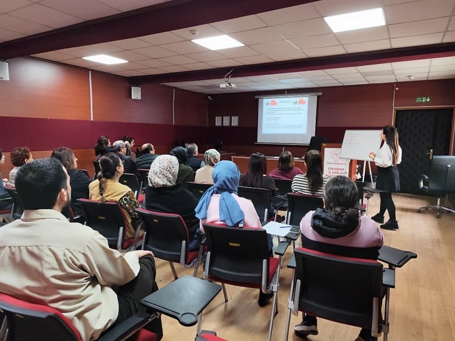 Dünya Obezite Günü kapsamında bilgilendirme yapıldı