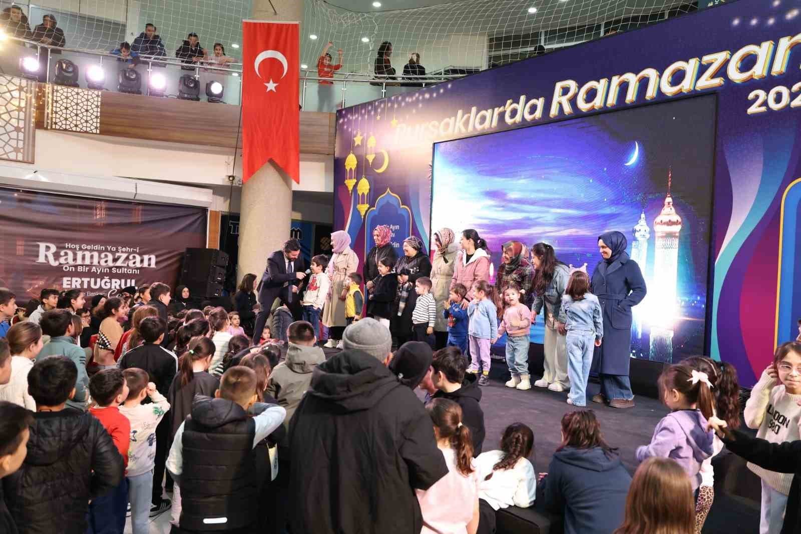 Pursaklar’da Ramazan akşamları çocuk sesleriyle şenleniyor