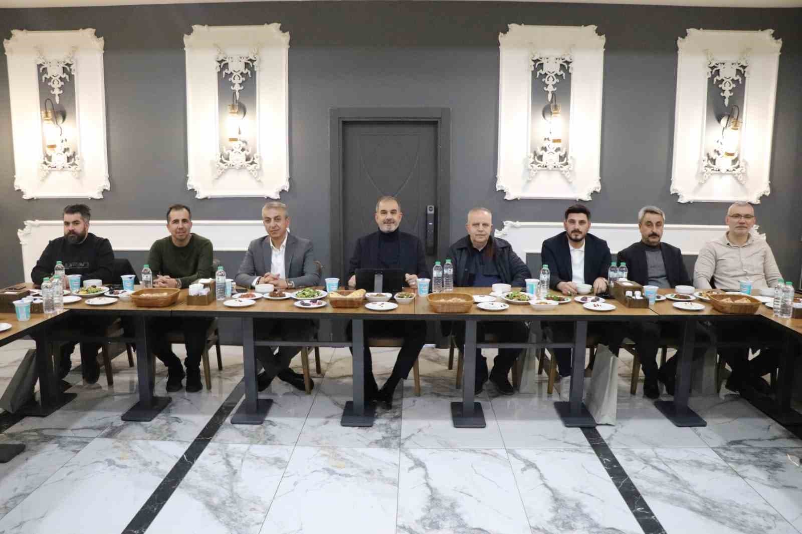 Başkan Alan’dan meslek komitelerine tam not: "Ekonomimizin taşıyıcı kolonlarısınız"