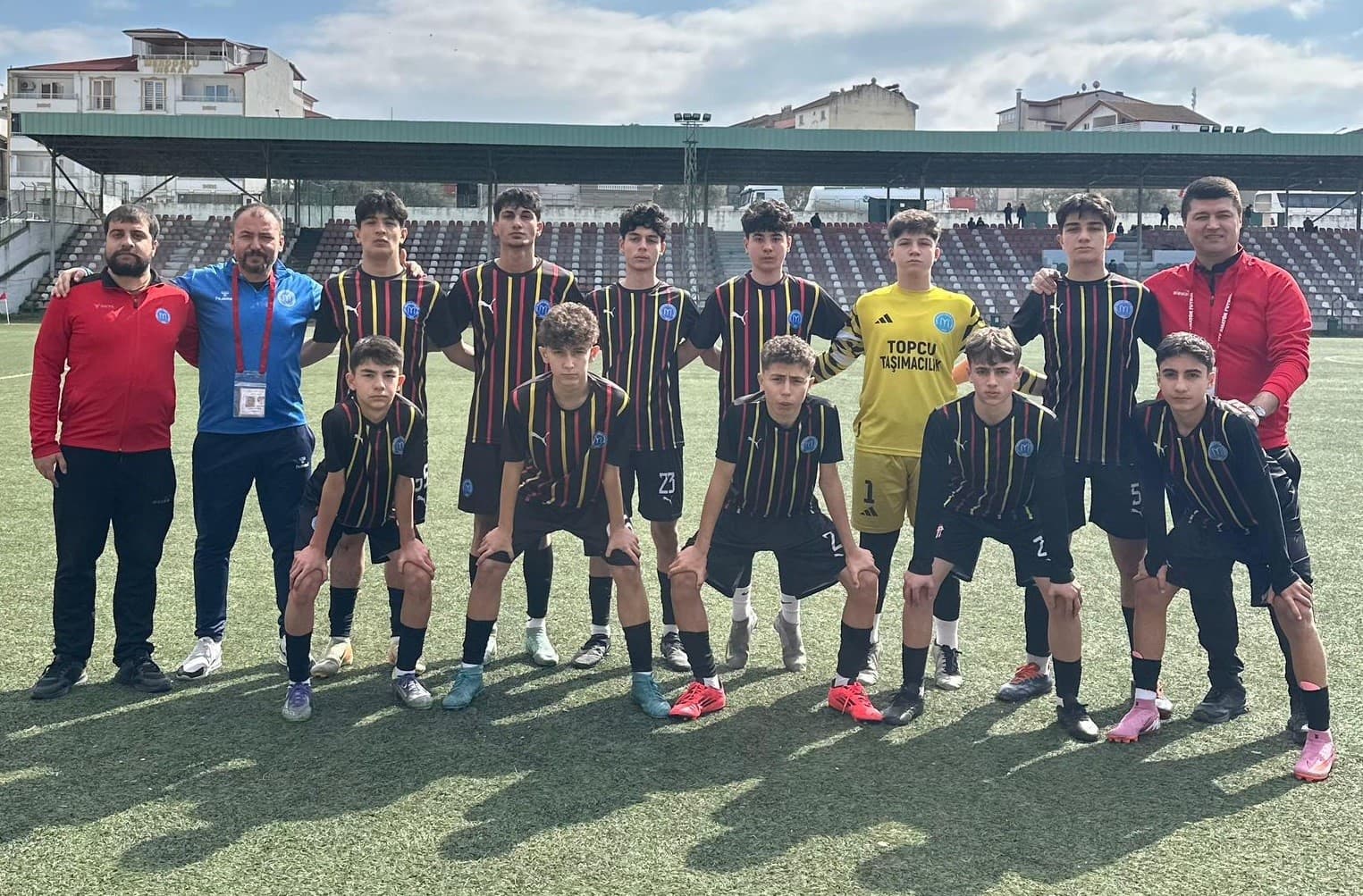 Zorlu maçın kazananı 1299 Bilecik Kulübü oldu