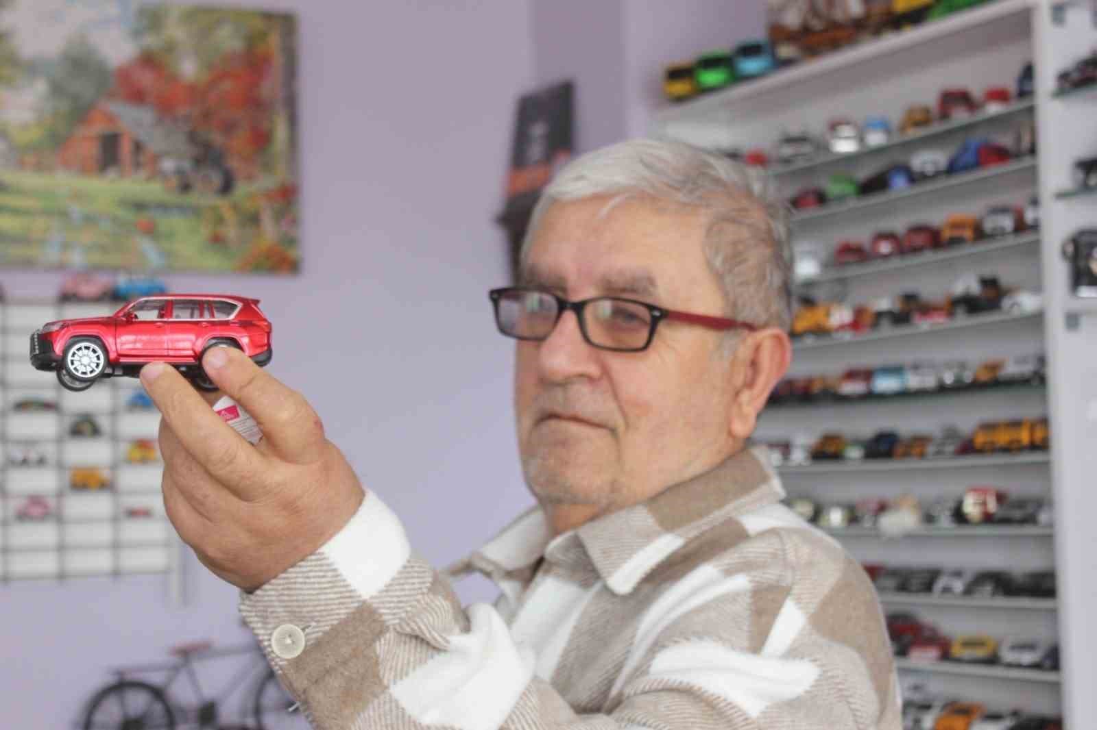 Sigarayı bıraktı, 500 maket araç koleksiyonu oluşturdu