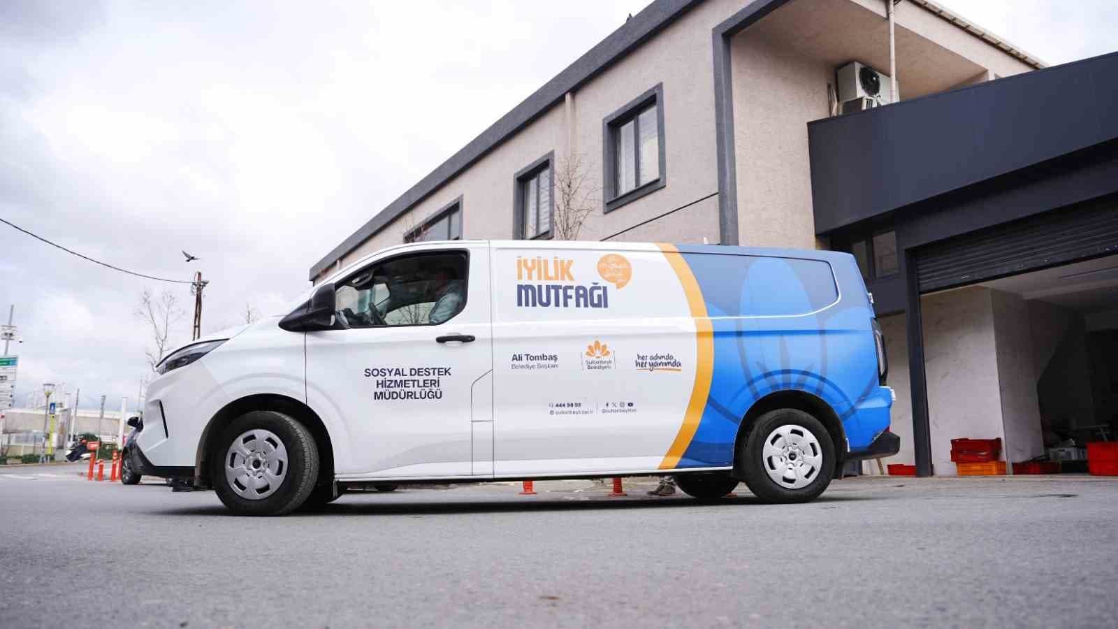 Sultanbeyli’de Ramazan dayanışması: İyilik mutfağı kapı kapı hizmet veriyor