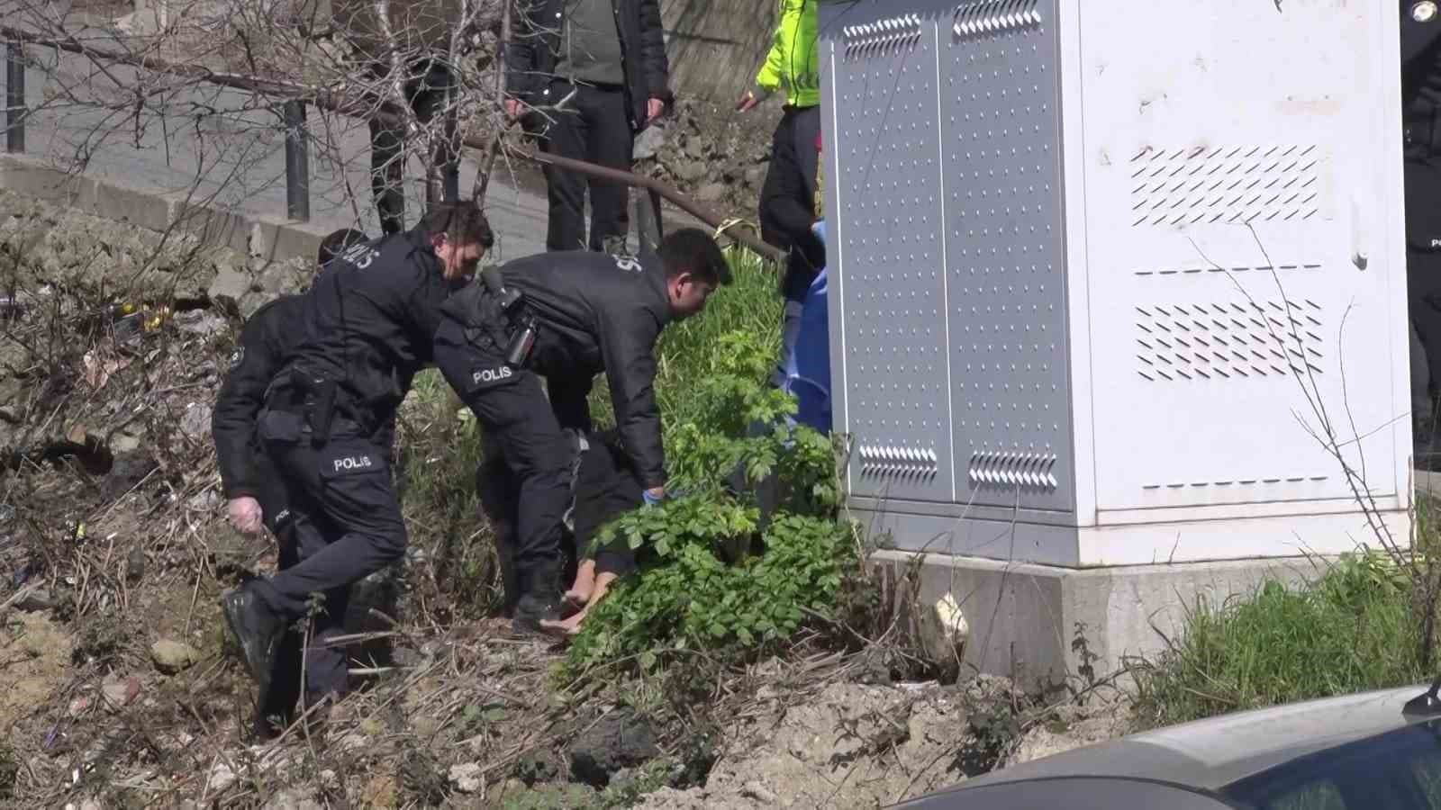 Beykoz’da motosiklet elektrik direğine çarptı: Üniversite öğrencisi hayatını kaybetti