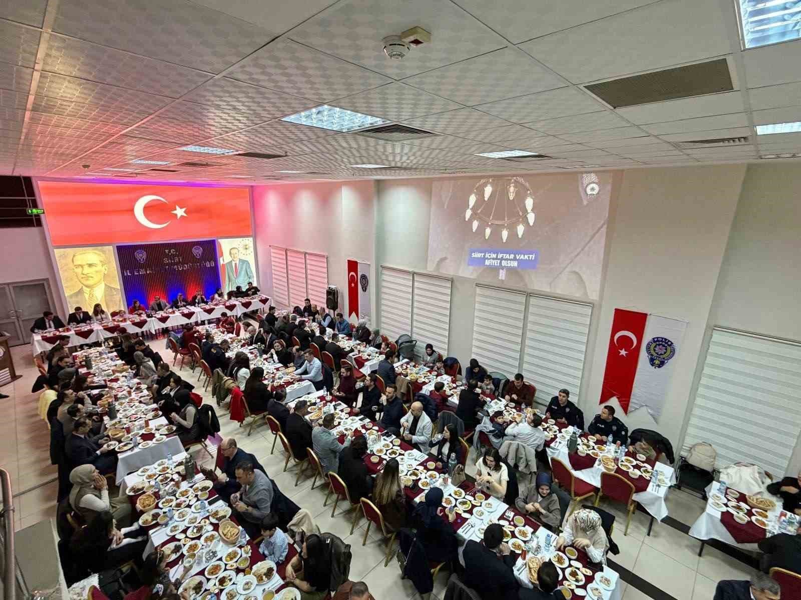 Siirt’te yargı ve emniyet mensupları iftarda buluştu