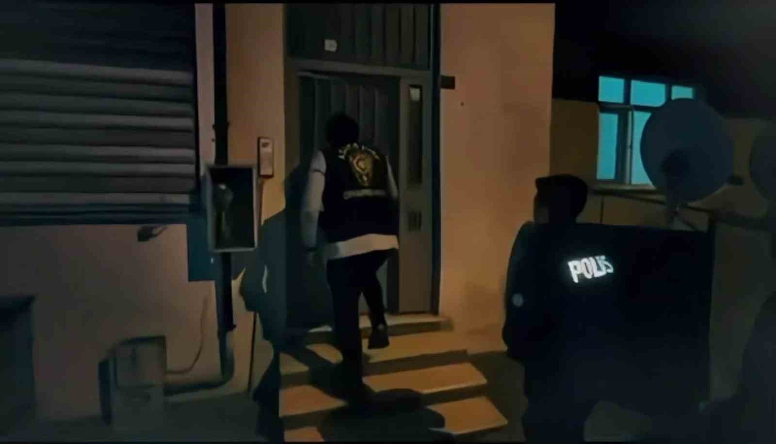 Diyarbakır merkezli 14 ilde "son istasyon" operasyonu