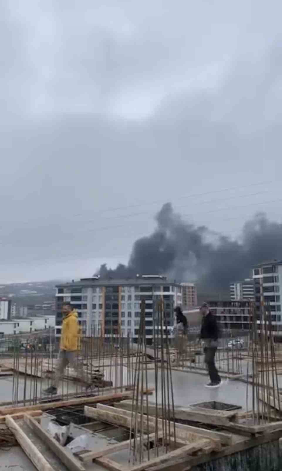 Tokat’ta inşaatta çıkan yangın korkuttu