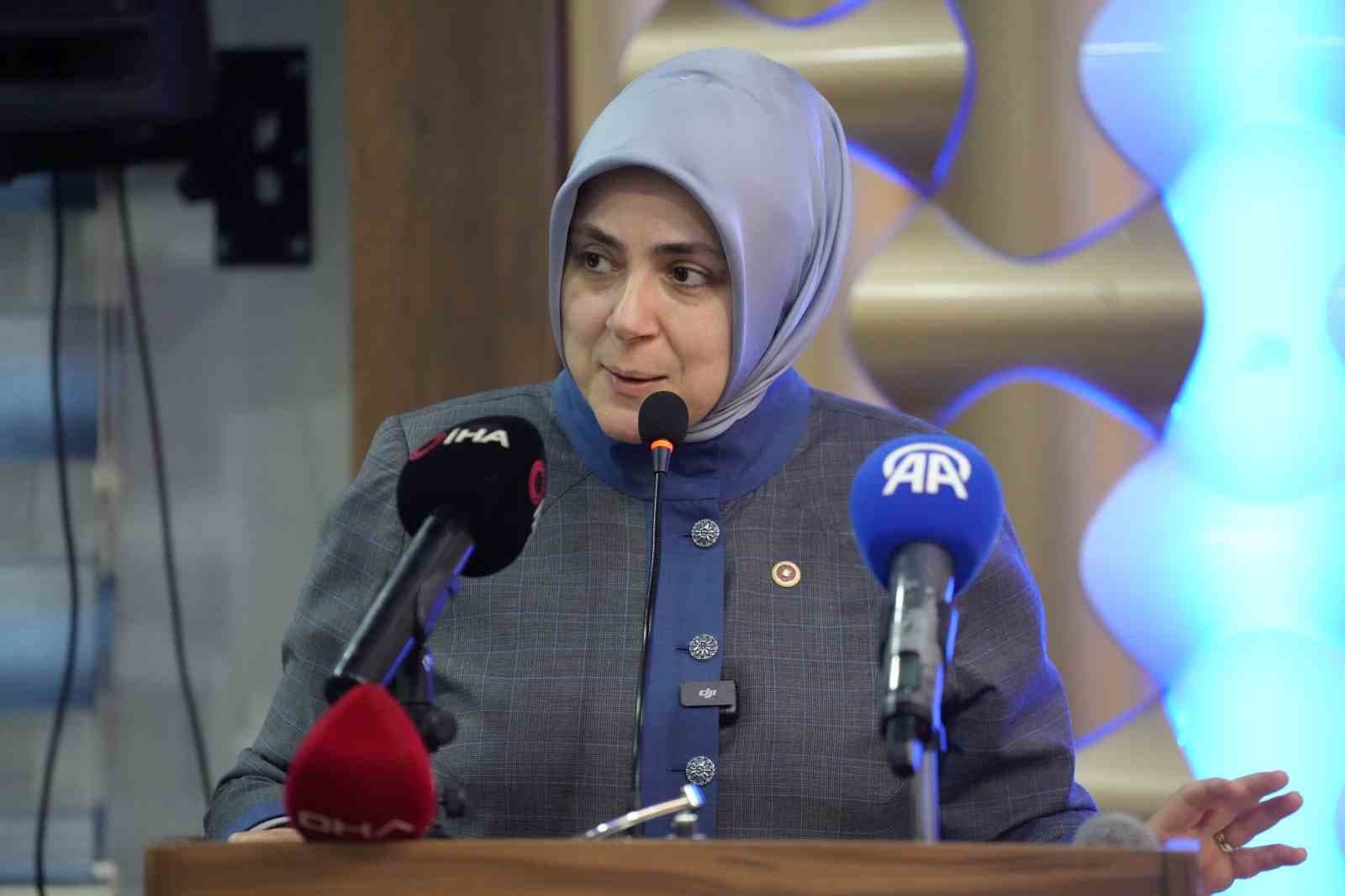 AK Parti Genel Merkez Kadın Kolları Başkanı Ercan: "Ateş çemberine rağmen hizmetlerimize devam ediyoruz"