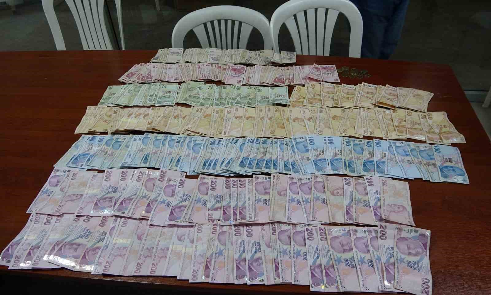 Mersin’de dilencilerin üzerinden 24 bin 577 TL çıktı