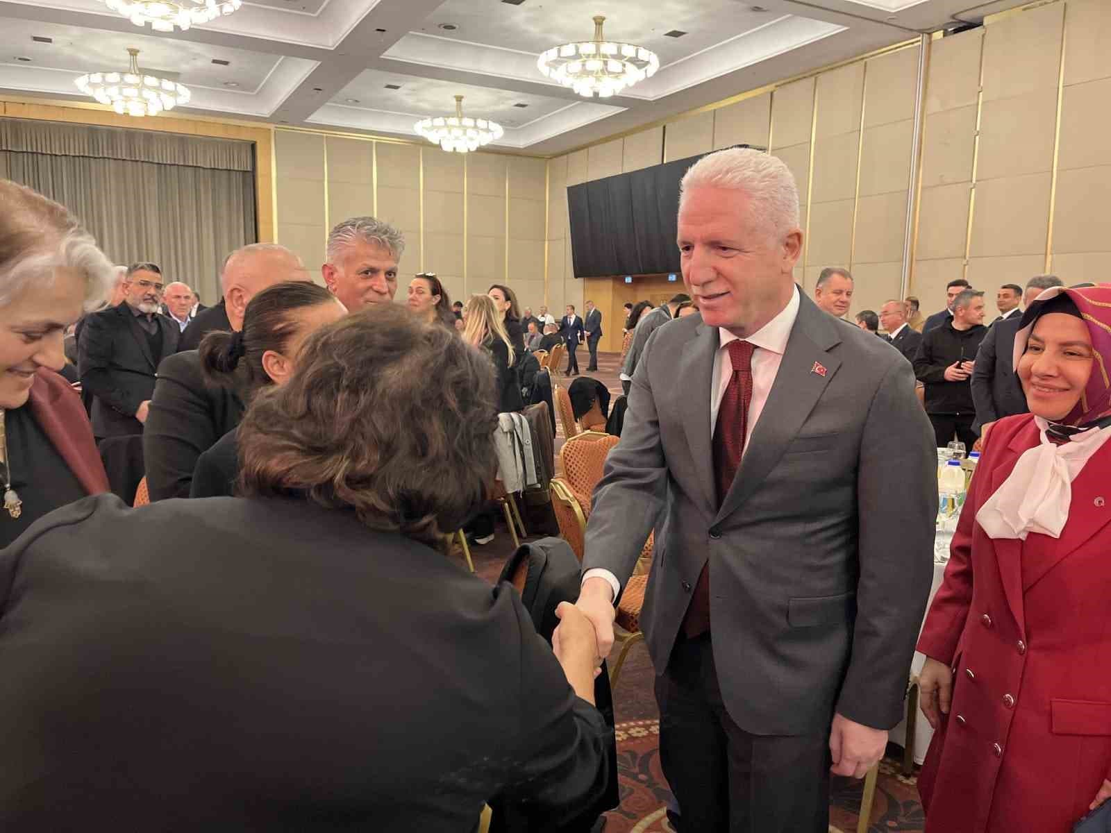 İstanbul Valisi Gül: "İstanbul’da 100 tane kreş, 100 tane anaokulu ve 4-6 yaş Kur’an kursları yapacağız"