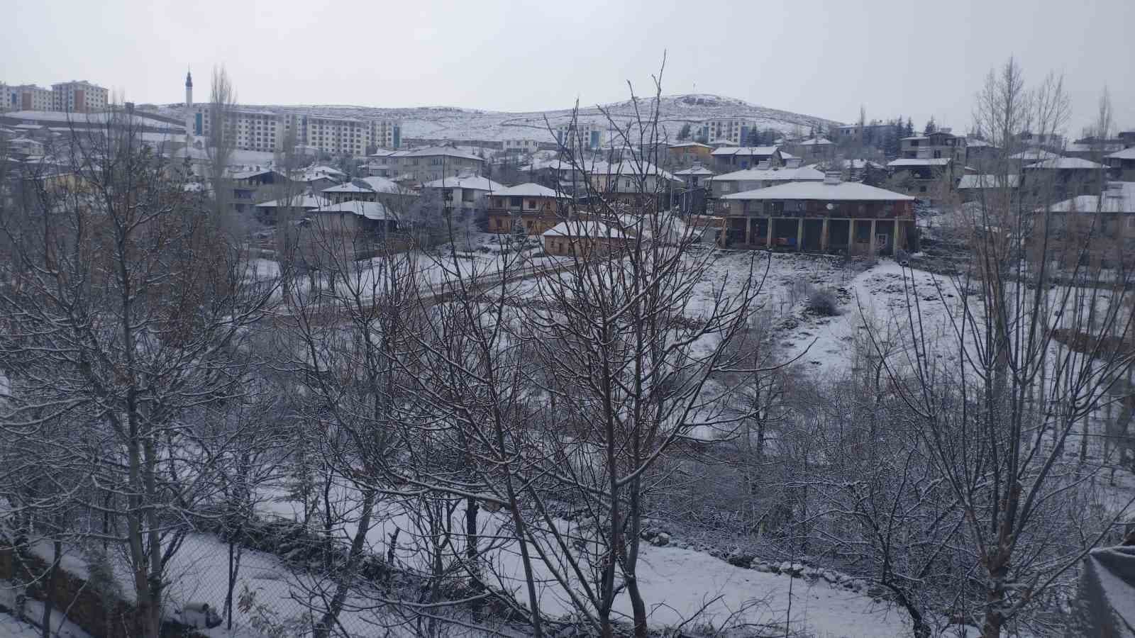 Adana’da kar sürprizi