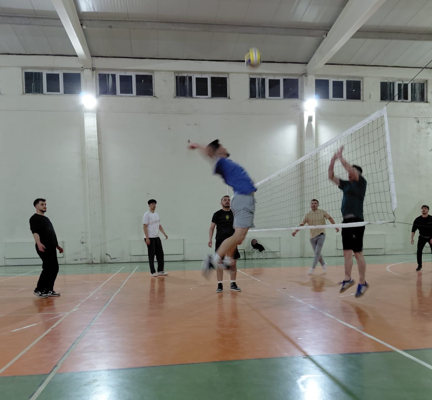 Pazarlar’da Voleybol heyecanı başladı