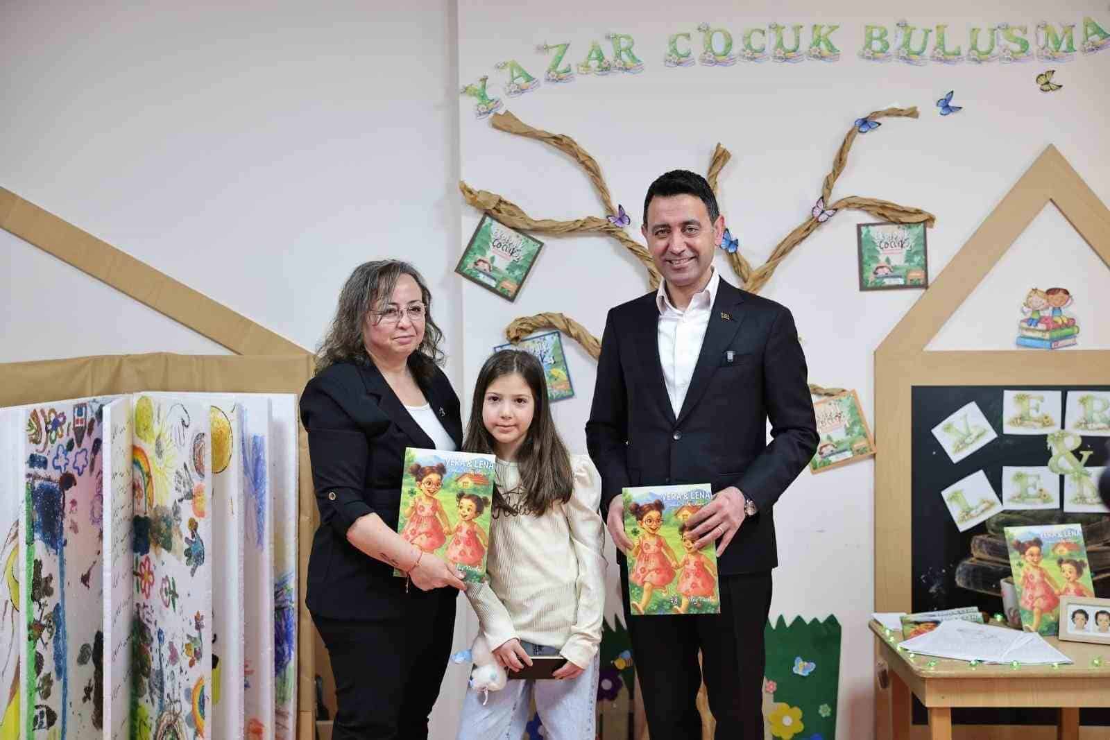 İzmir depreminin sembol ismi Ayda ve evlatlarını kaybeden anne, çocuklara depremi anlattı