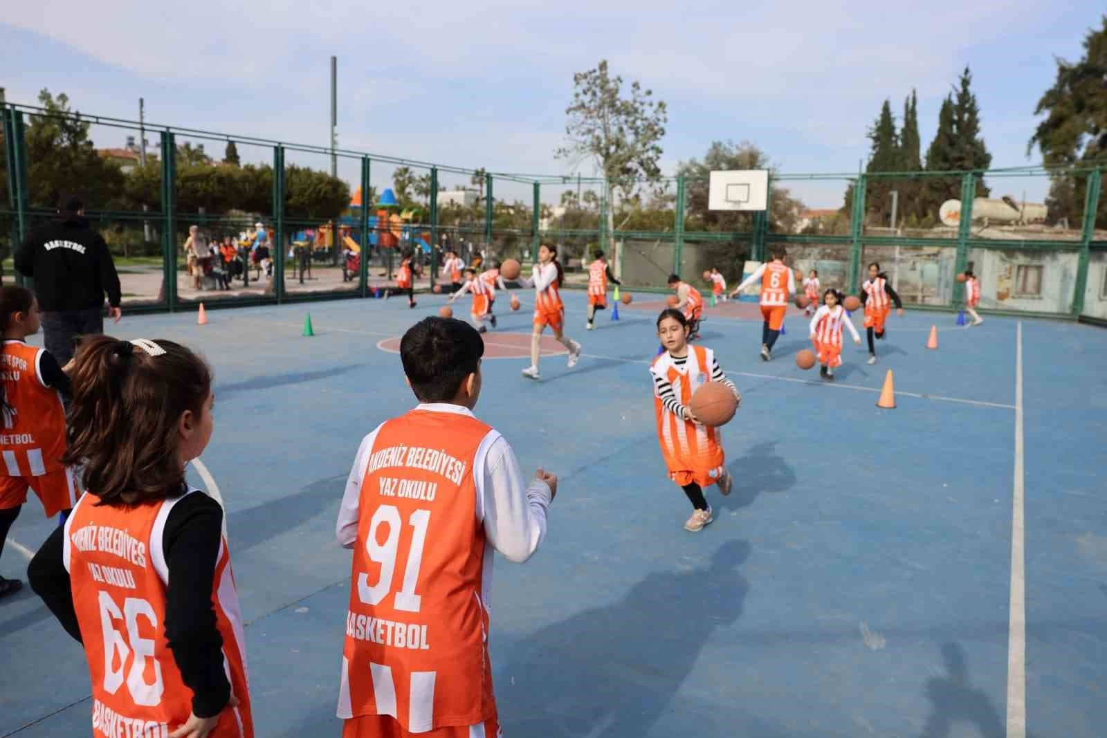 Geleceğin basketbolcuları Akdeniz’de yetişiyor